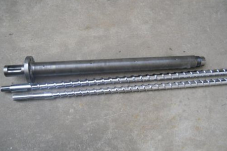 怎么保證擠出機(jī)機(jī)筒螺桿塑化的質(zhì)量?